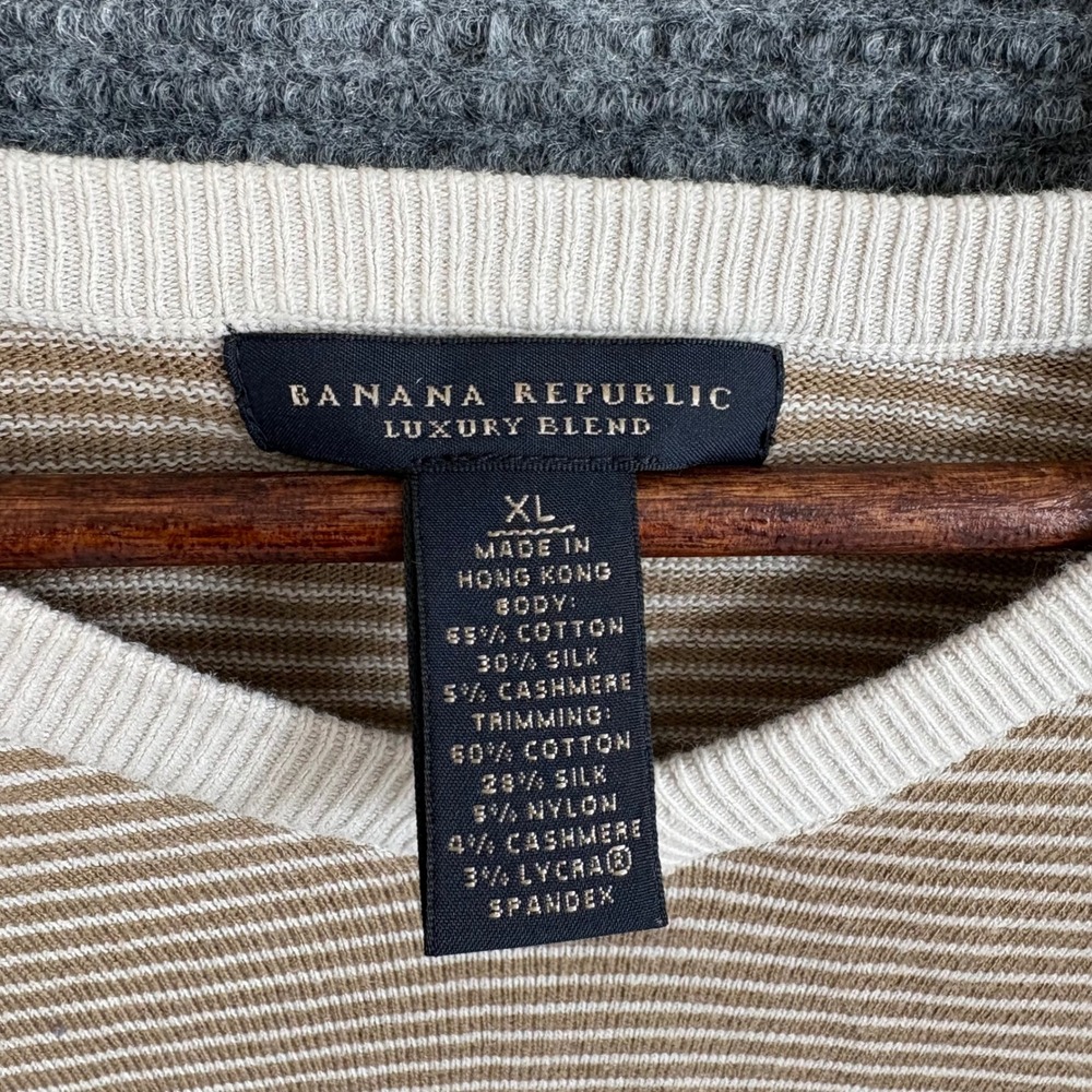 Banana Republic Luxury Blend Sweater XL Beige Stripe Silk Cashmere Lightweight - Picture 2 of 3